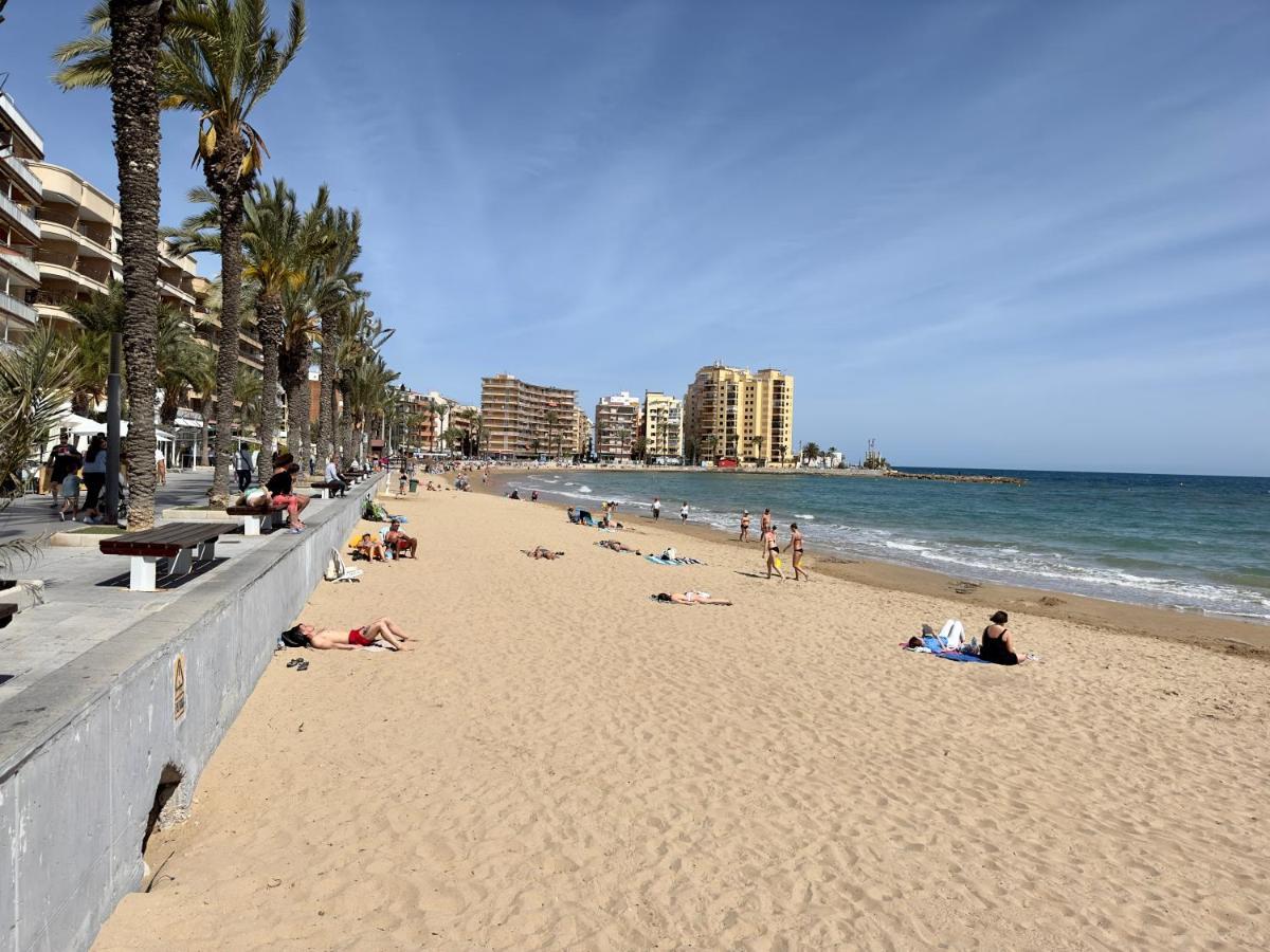 Amazing 3 Bedrooms Apartment With Pool Next To The Sea Torrevieja Dış mekan fotoğraf