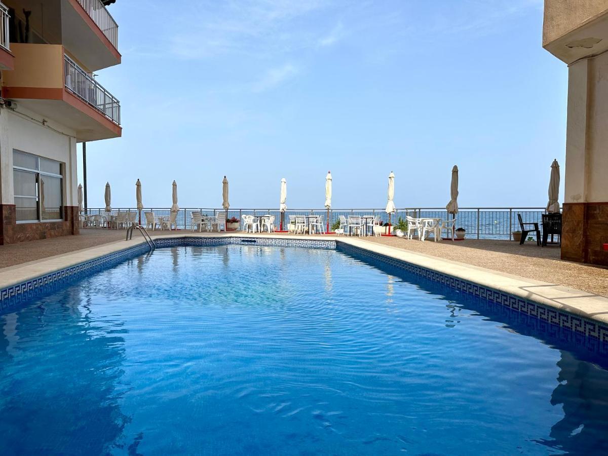 Amazing 3 Bedrooms Apartment With Pool Next To The Sea Torrevieja Dış mekan fotoğraf